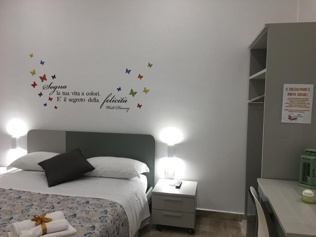 Toledo Point Bed & Breakfast เนเปิลส์ ภายนอก รูปภาพ