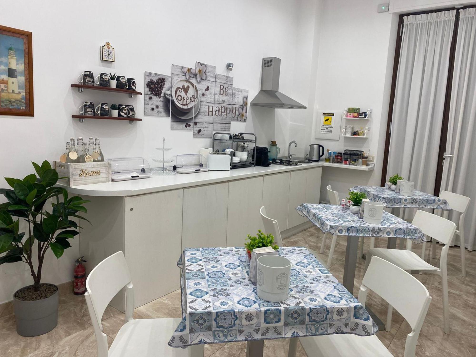 Toledo Point Bed & Breakfast เนเปิลส์ ภายนอก รูปภาพ