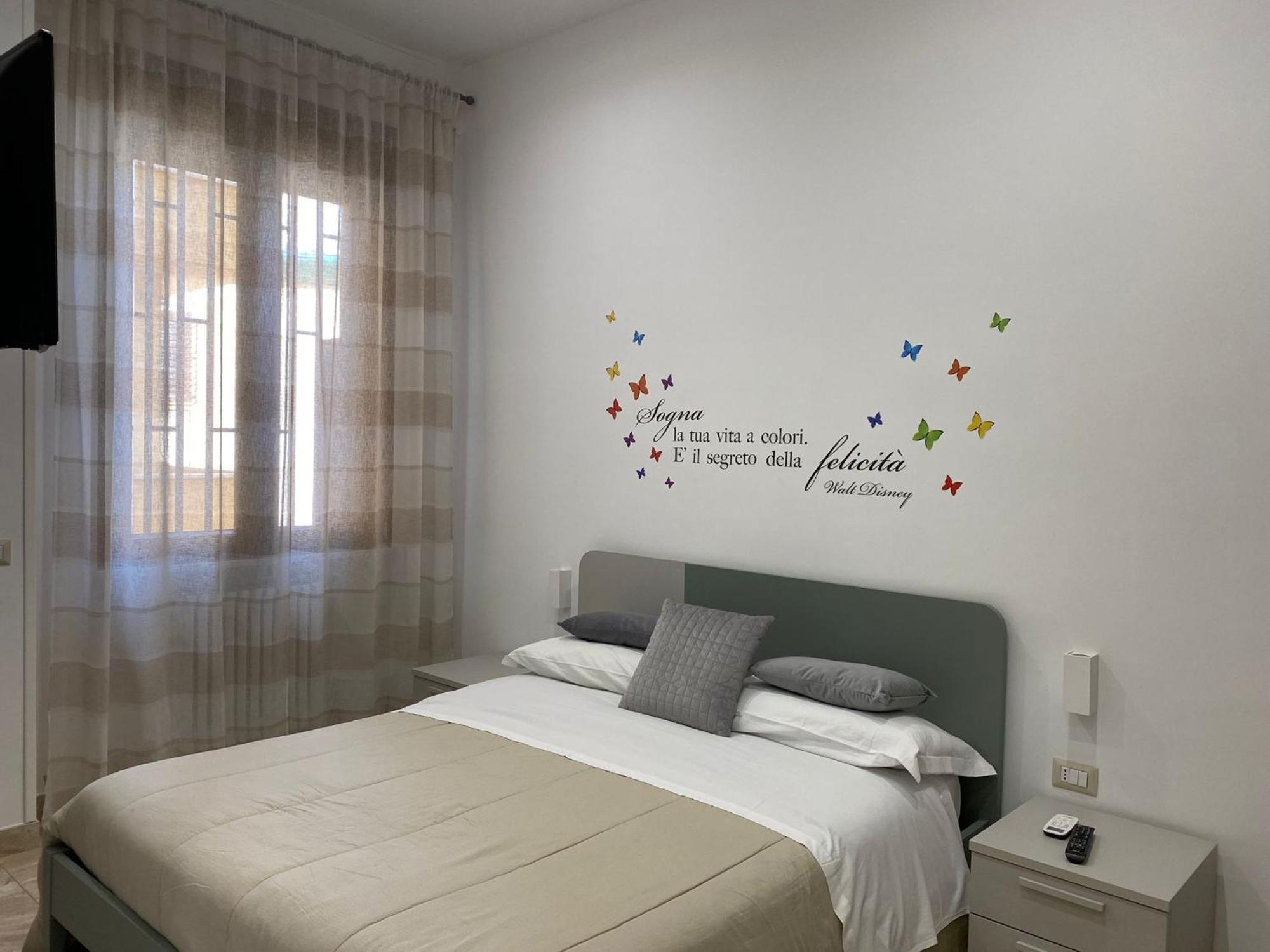 Toledo Point Bed & Breakfast เนเปิลส์ ภายนอก รูปภาพ