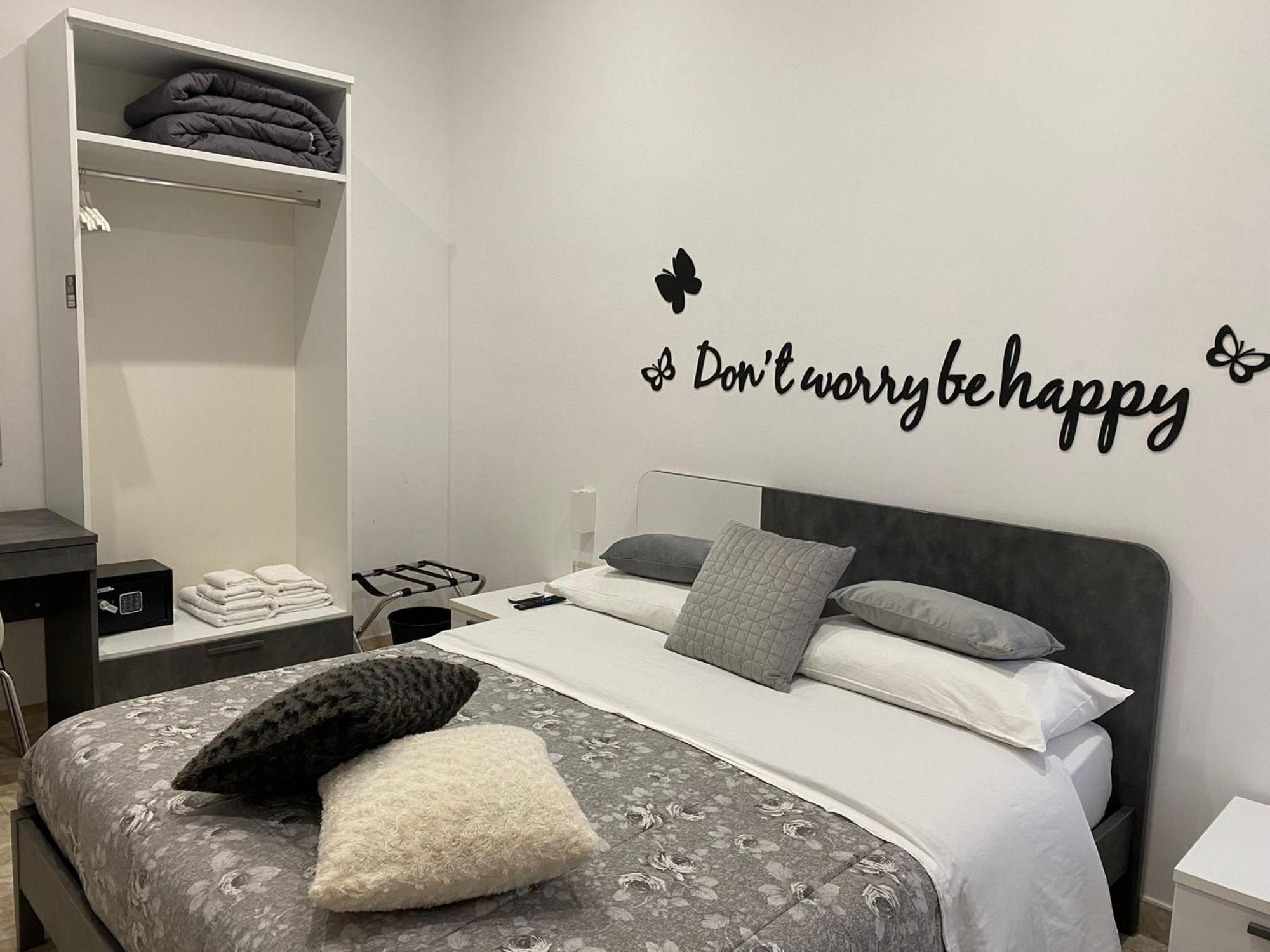 Toledo Point Bed & Breakfast เนเปิลส์ ห้อง รูปภาพ
